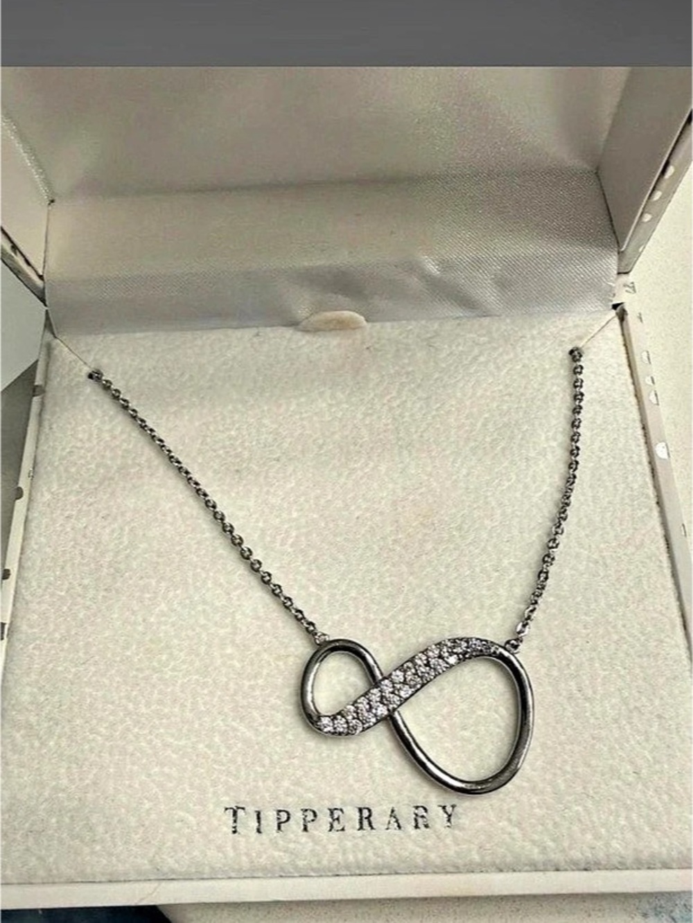 Tipperary Infinity necklace Silver brand new